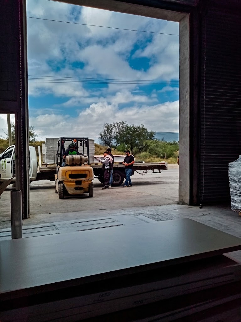 Carga de material en planta MIMSA